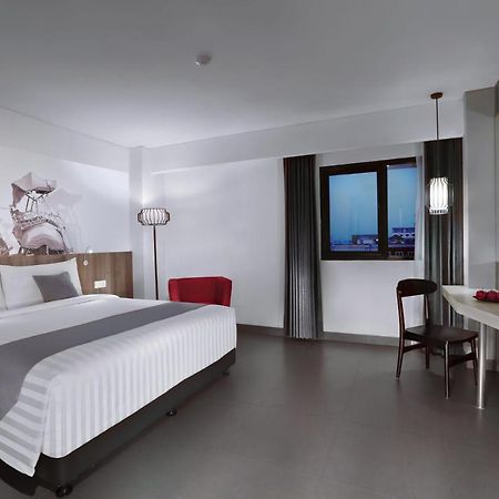 Hotel Neo Malioboro By Aston Yogyakarta Exterior photo